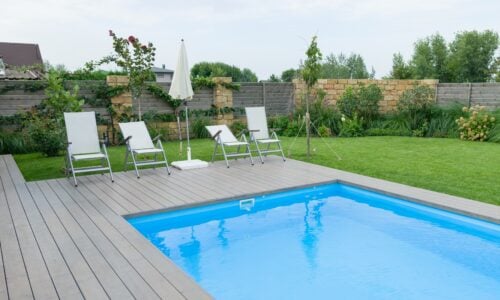 DIY Pool Care vs. Hiring a Pool Service: What Homeowners Should Know