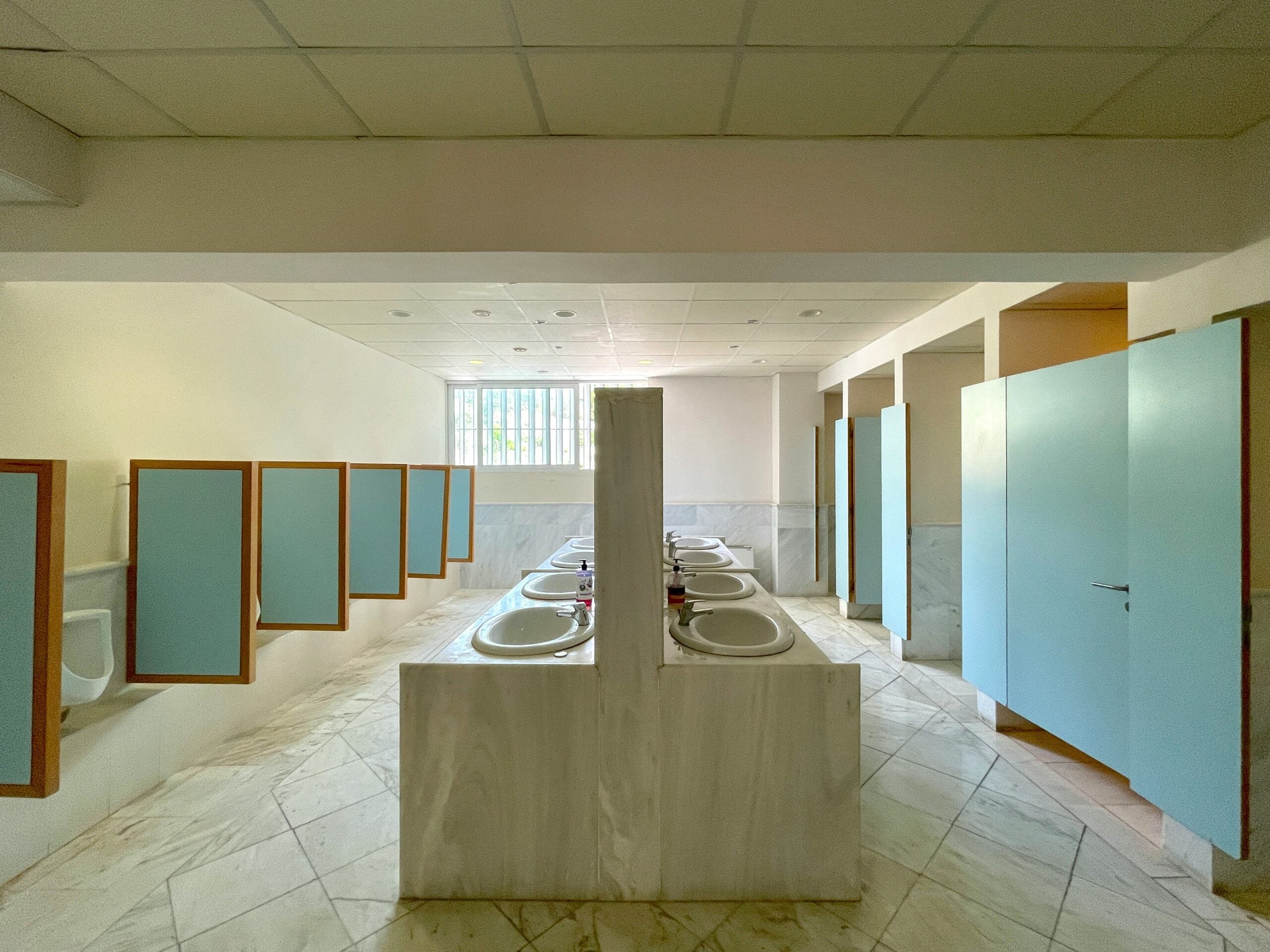 How Building Codes Are Beginning to Address Restroom Partition Privacy